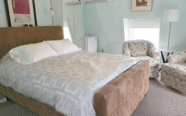 Blueberry Cove Inn