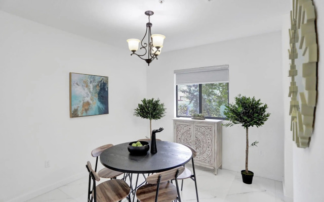 Renzzi Wynwood Apartments