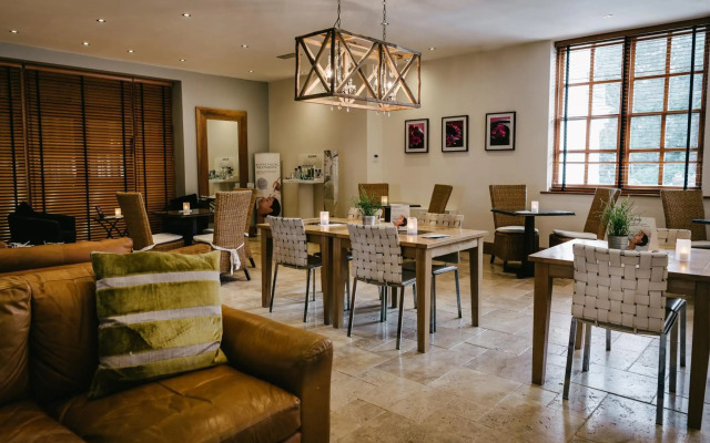 Rowton Hall Hotel and Spa