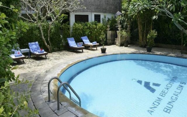 Anom Beach Inn Bungalows
