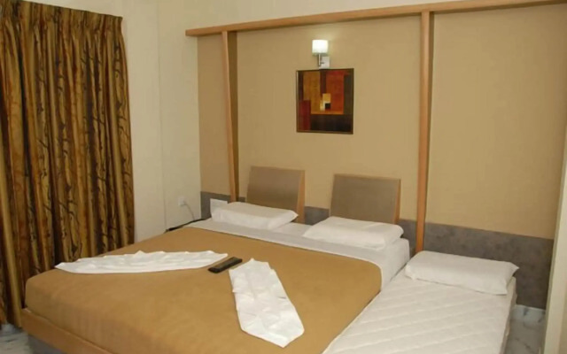 Hotel Manasa Paradise