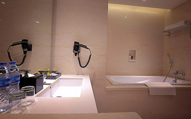 Grand Soll Marina Hotel
