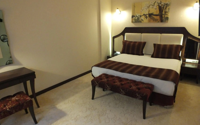 Asrin Park Hotel