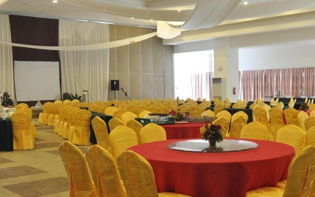 Crown Legacy Hotel