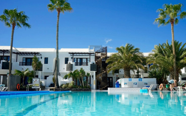 Apartamentos Plaza Azul