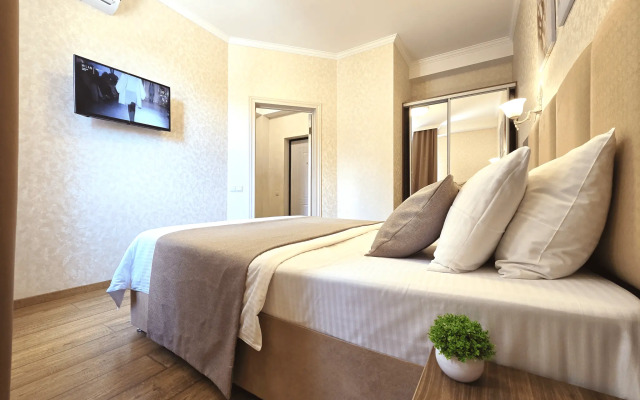Deluxe apartment on Berezovaya Street