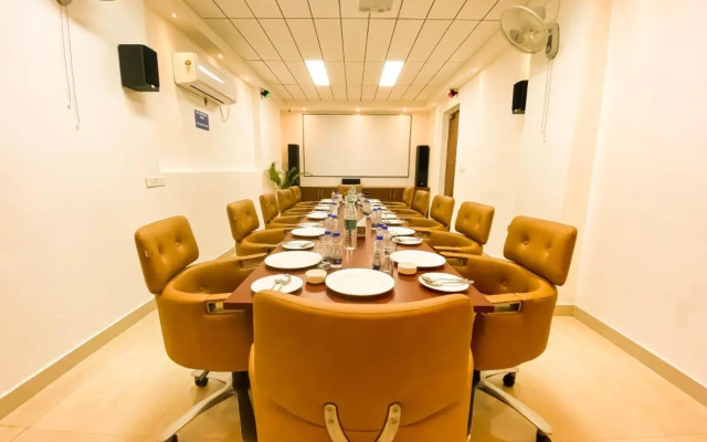 Sky Suites Huda City Center