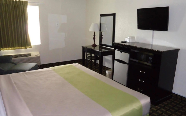 Travelodge by Wyndham LaFayette