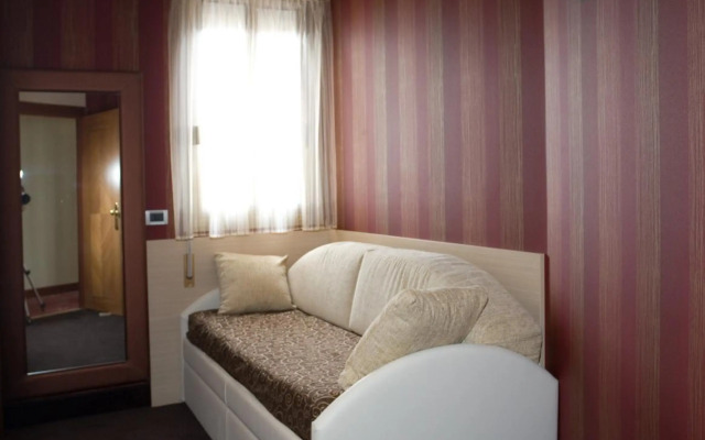 Hotel Rivamare