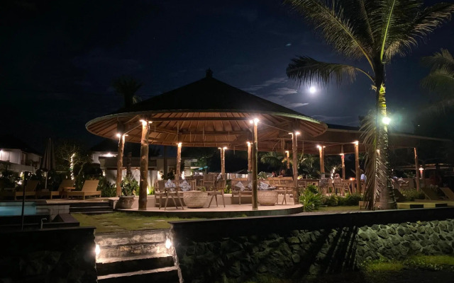 Wide Sands Beach Retreat