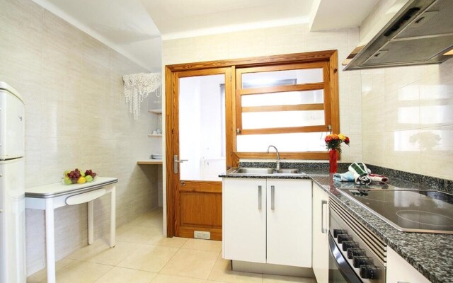 Apartment - 3 Bedrooms with WiFi and Sea views - 108767