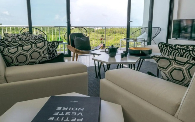 Siaan Betine 4br Deluxe PDC