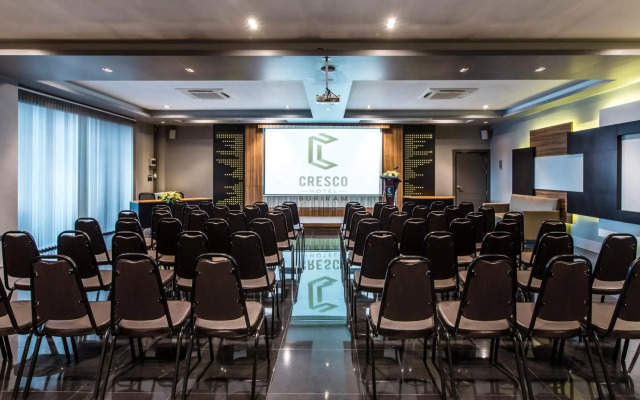 Cresco Hotel Buriram