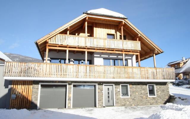 Chalet on a Ski-Slope in Mauterndorf with Sauna & Jacuzzi