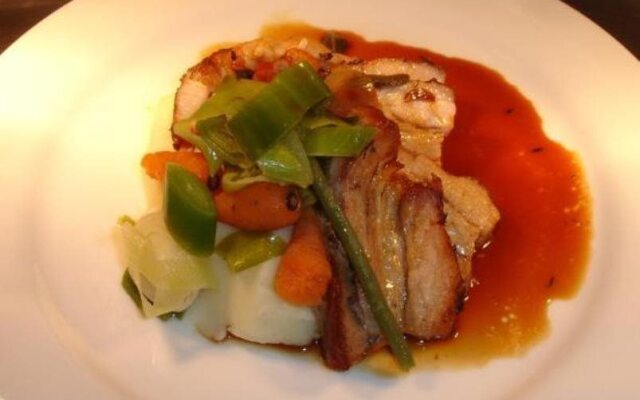 Fox & Hounds Country Hotel