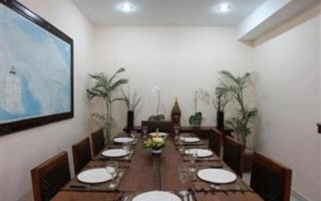 Aisha Family Villa