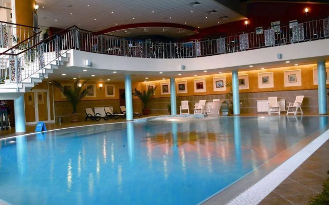 Maxi Park Hotel & Spa