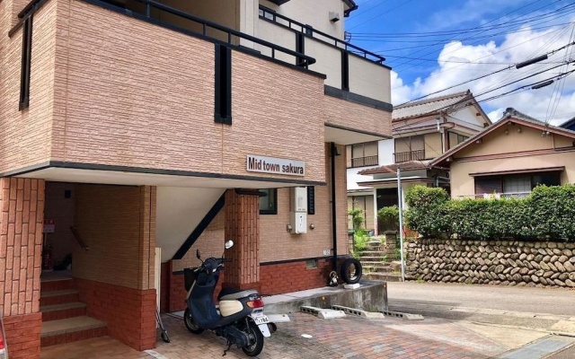 Midtown Sakura Apartment House 201 — 3-star hotel in Nachikatsuura