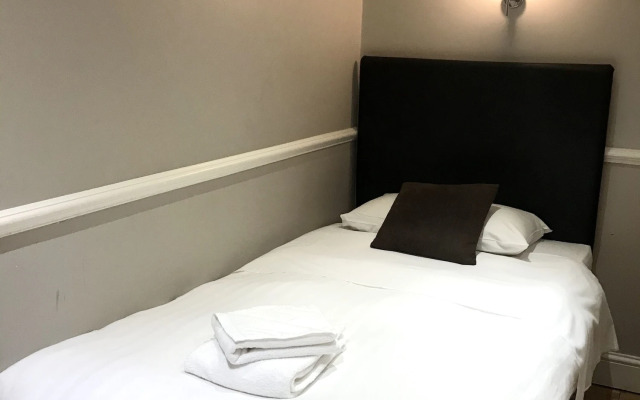 Rhodes Hotel