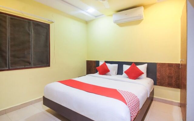 Oyo 48704 Rashi Farms