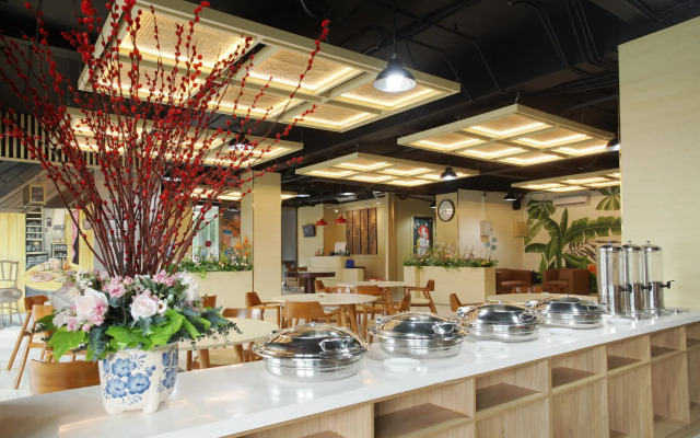 Lynt Hotel Jakarta