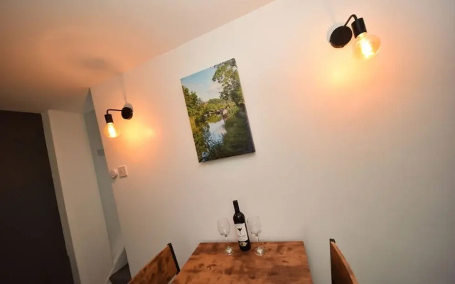 Pinfold Suite - Chester Road Apartments by