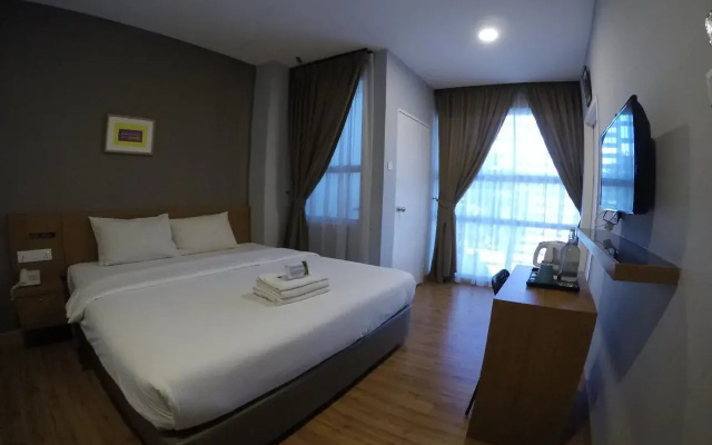 Hotel Ariana Iskandar