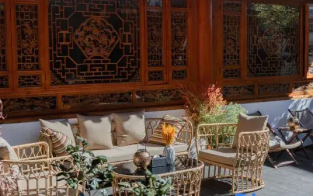 Yuanli Shuxia Homestay (Lijiang Ancient City South Gate Branch)