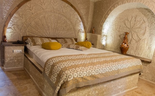 Grand Elite Cave Suites