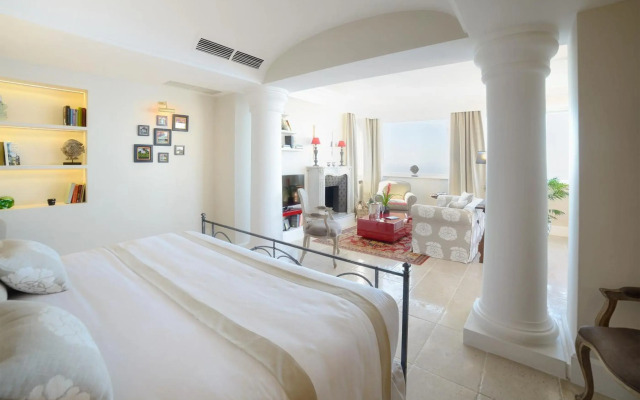 Caesar Augustus Hotel