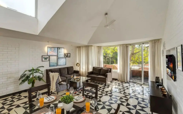 Elegant 2BR Apartment Near Candolim Coco Beach
