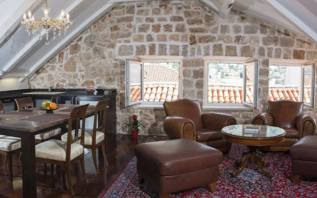 Villa Mirabilis, stunning superior villa, Dubrovnik Old Town