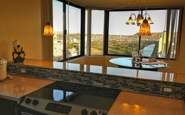 Hawaiian Monarch PH303 Oceanview