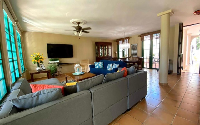 Villa Coral Reef- 4br with Community Pool Overlooking Ocean — фото 2