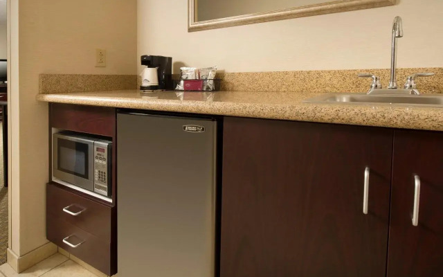 Hampton Inn Syracuse Clay