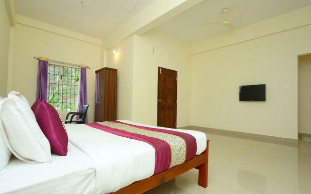OYO 11516 Wayanad Royal Stream