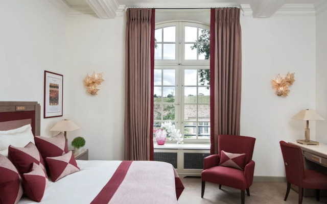 Château Lafaurie-Peyraguey Hôtel & Restaurant LALIQUE