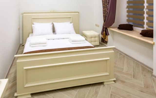 Avangard Sholom Aleichem* Apartment