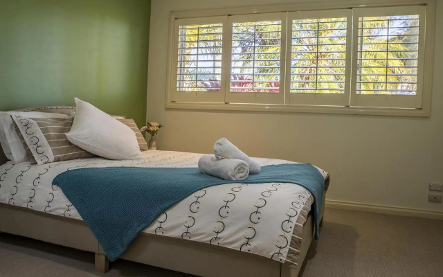 Magnificent Lakeview House - Long Jetty