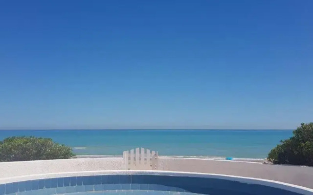 Beach, casa sul mare