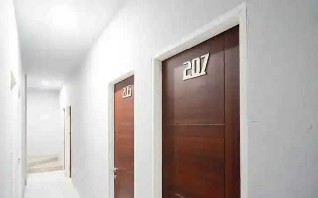 RedDoorz Plus @ Hawai Inn Near Mall of Panakukang