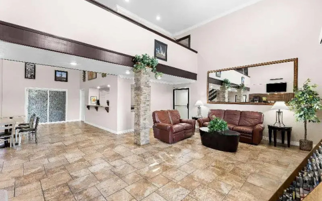 Super 8 Goodyear/Phoenix Area