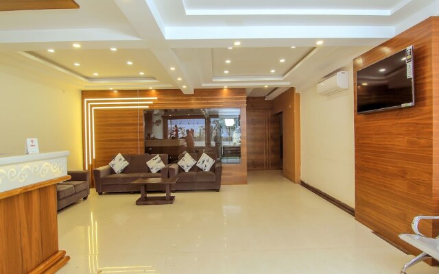 OYO 9941 Hotel P S Grand