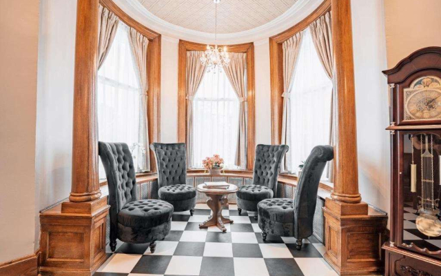 Hotel de Paris