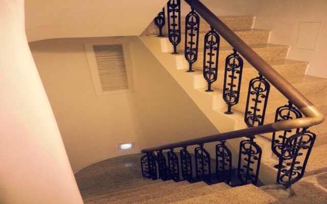 Hotel M