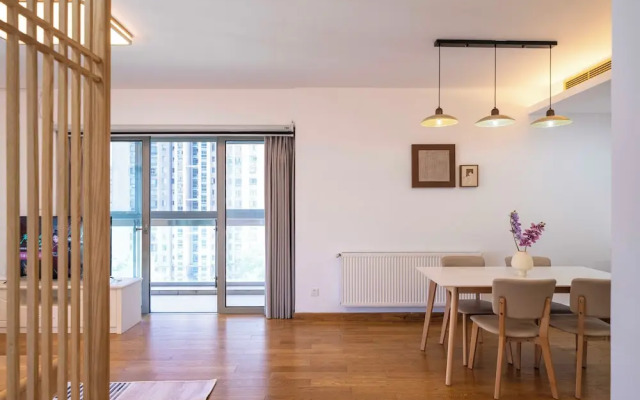 Tyms 3BR 2BA Apt Near Metro