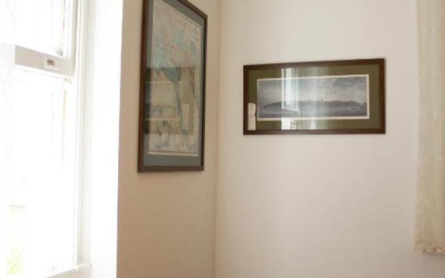 Historical 135 sqm apartment near Galata Tower