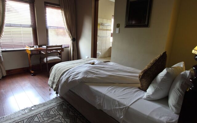 Candlewoods Guesthouse