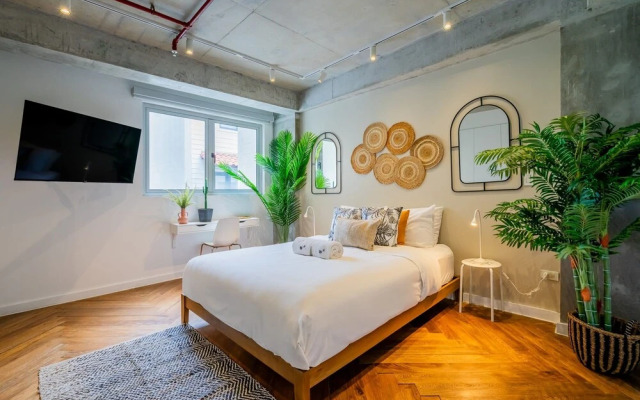 Spacious 2BR in Plaza Herrera