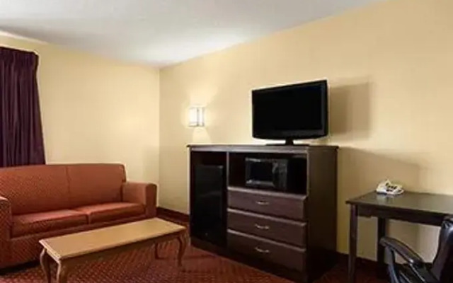 Super 8 Cedar Rapids